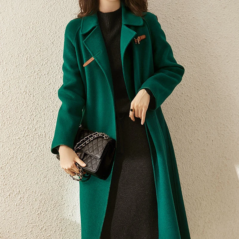 Женское шерстяное пальто с поясом элегантное теплое зеленого цвета в стиле ретро