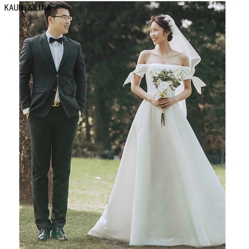 

KUANISSINA Vintage Boho Wedding Dress A-Line Simple Off Shoulder Beach Bridal Gowns Satin Floor Length Train White Bride Dresses