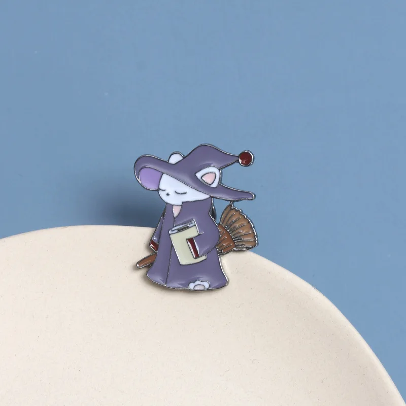 Винтажная брошь ведьмы с мультяшным котом для женщин фиолетовые эмалированные
