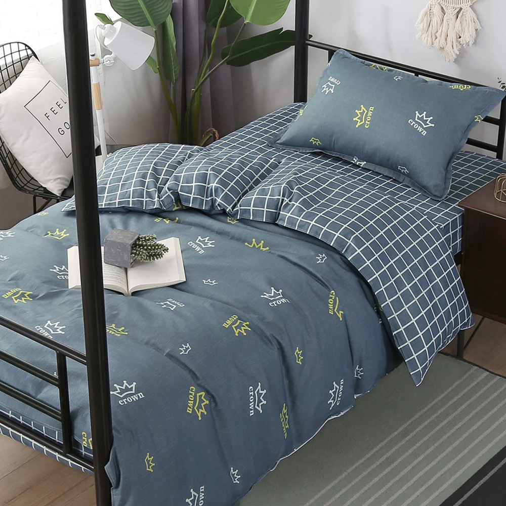 

Комплект постельного белья из 3 предметов, пододеяльник, наволочка, мягкое, не мяч, не выцветает, стеганое одеяло, Не усаживается, приятное дл...