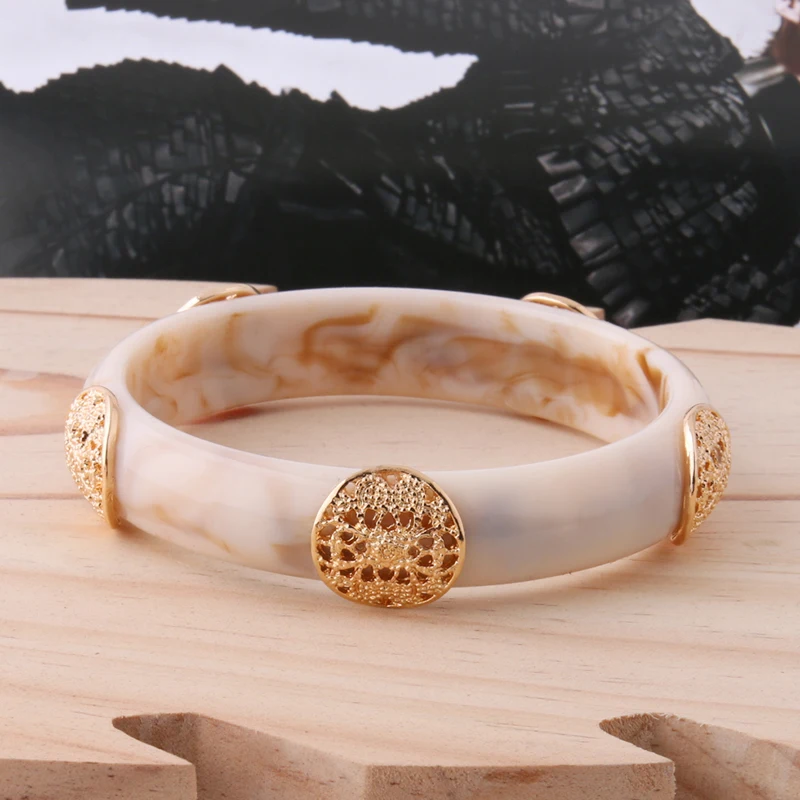 

Resin large Bracelet Fashion Wide Bangles Exaggeration Bohemia de Madera Pulseira Estrela de Cinco Elastic Perles