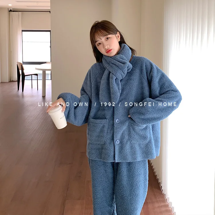 

Autumn And Winter New Korean Three-piece Cloud Female Japanese Long-sleeved Pajamas Plus Velvet Thick Coral Velvet Home Service