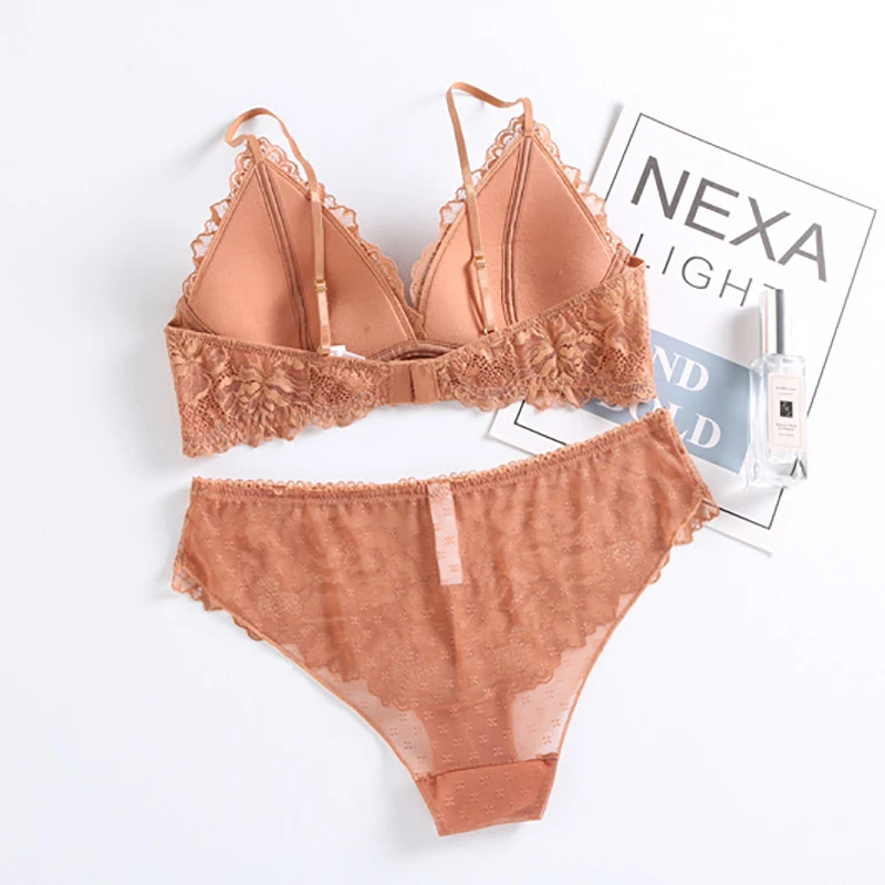 Кружевной бюстгальтер с французским треугольником пикантное нижнее белье