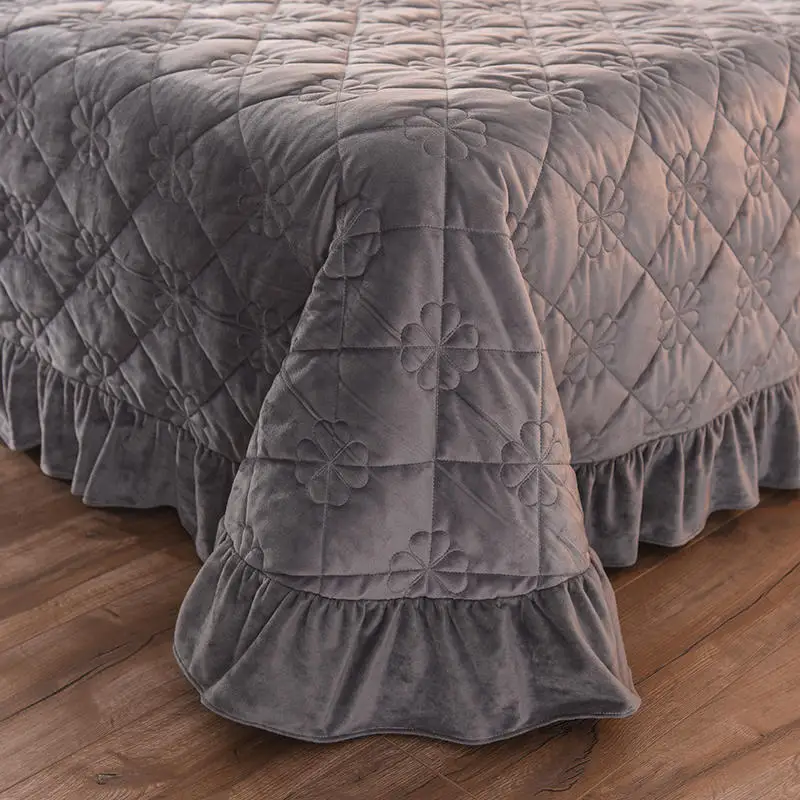 new Warming and Thickening Crystal Velvet Bedspread Fitted Sheet Pillowcases 2/3pcs Pure color Quilting Bedding