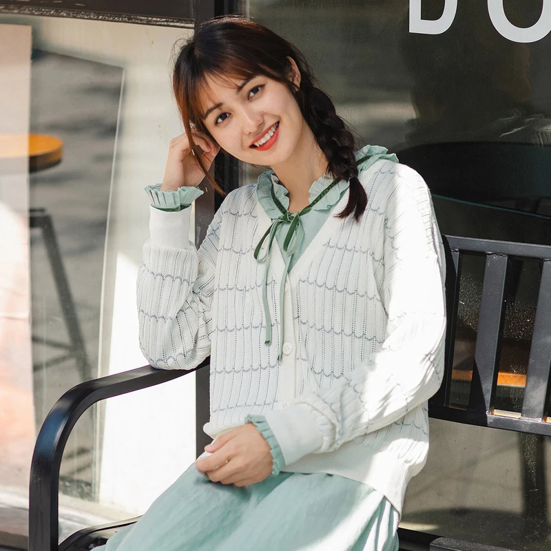 INMAN Spring Autumn Literary V Neck Sweet Style Women Hollow Out Cardigan Sweater |