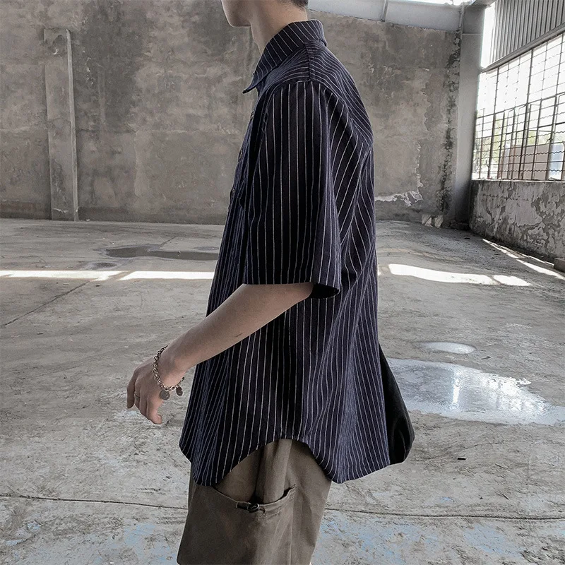 

2021 Summer Ins Tide Brand Striped Tooling Short-sleeved Shirt Male Loose Harajuku Couple Trend Five-point Sleeve Shirt