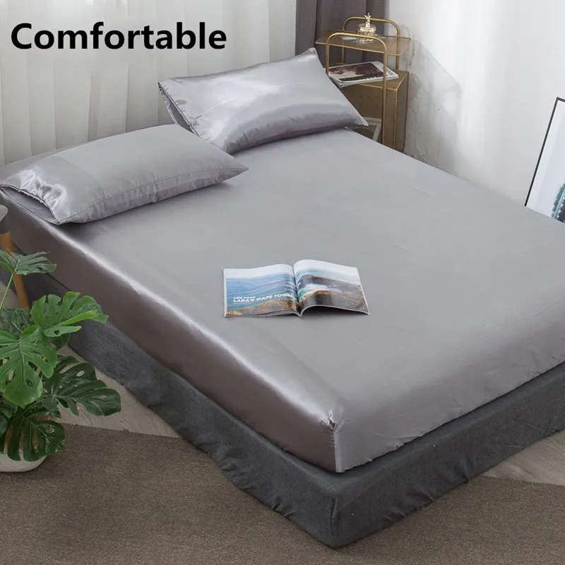 Комплект постельного белья из искусственного шелка черного цвета роскошный