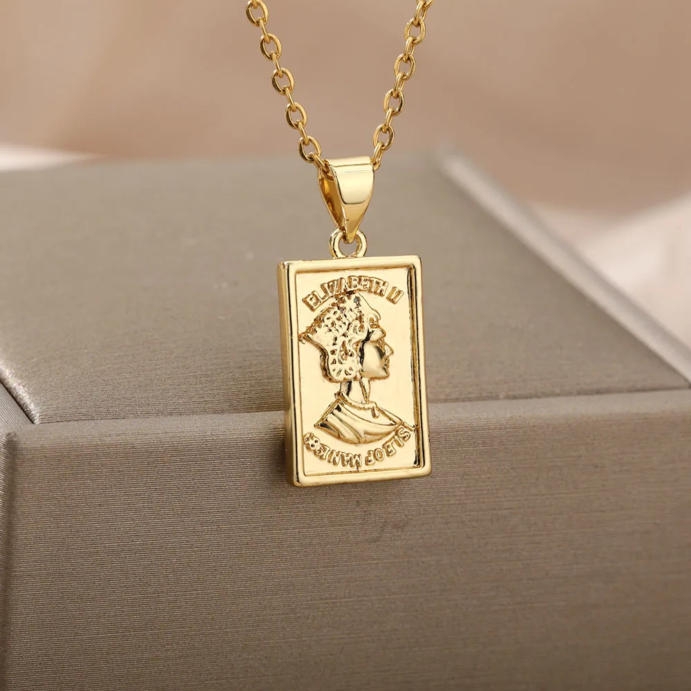 

Vintage Square Elizabeth Queen Head Portrait Necklace For Women Chain Round Coin Portrait Choker Necklaces Jewelry Gift