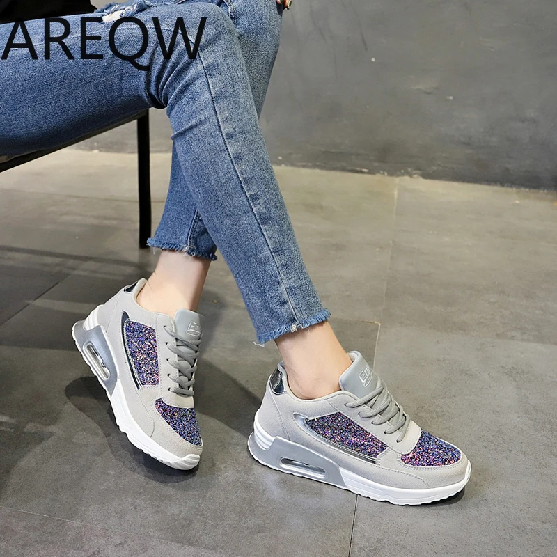 Женские Блестящие Кроссовки Новинка 2019 года сезон осень повседневная женская