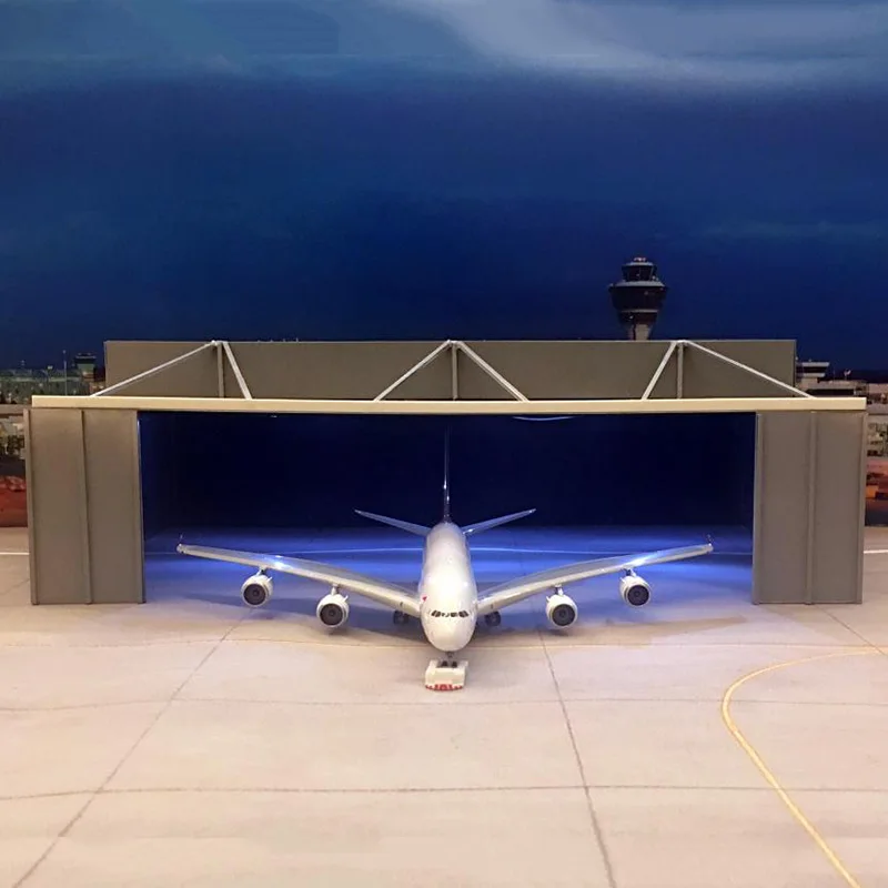 Модель самолета в масштабе 1:400 20*20 см|Вертолеты самолеты корабли космическая