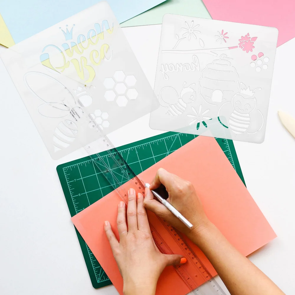 

12pcs Bee Drawing Stencils Craft Making DIY Hollow Festival Painting Template