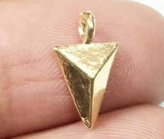 gold Eruifa 20 шт 7*12 мм Мини 3D треугольные Подвески ожерелье из цинкового сплава, серьги браслет ювелирные изделия DIY ручной работы 2 цвета - Окраска металла: gold