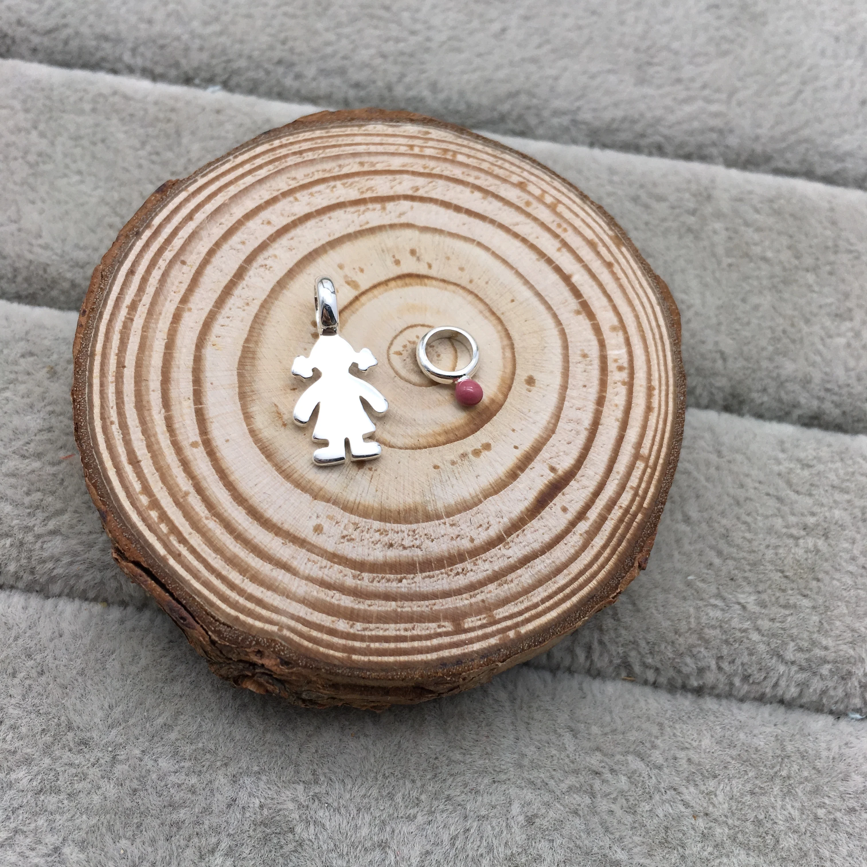 

1:1 925 Sterling Silver Customized Silver Fun Human Shape Pendant