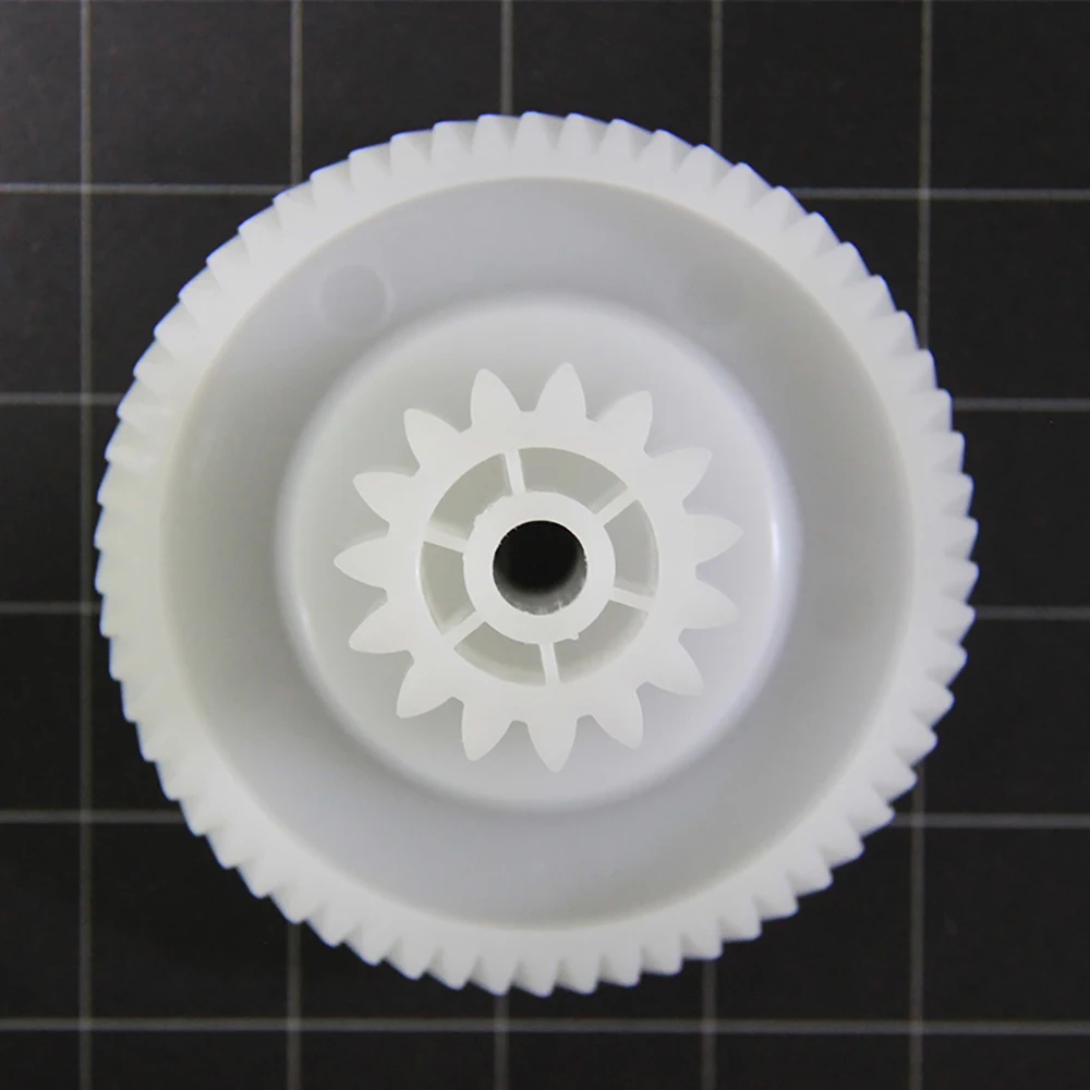 1 x Plastic Gear Spare Parts for Meat Grinder Pinion Bosch MFW45020 45120 68680 67440 66020 67600 68640 68660 - Small | Бытовая техника