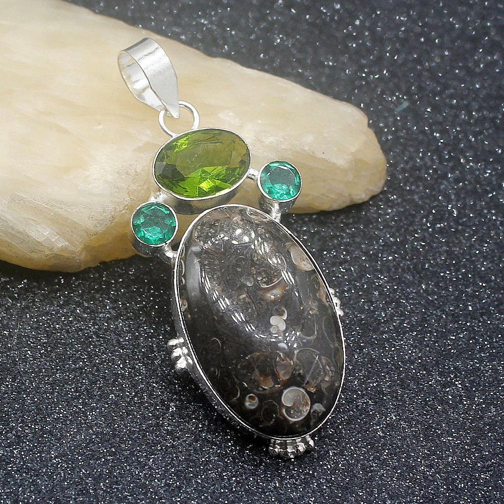 Очаровательные модные AmmoniteJasper Перидот GreenTopaz уникальных ювелирных изделий из серебра Цвет кулон ожерелье 65 мм HD453