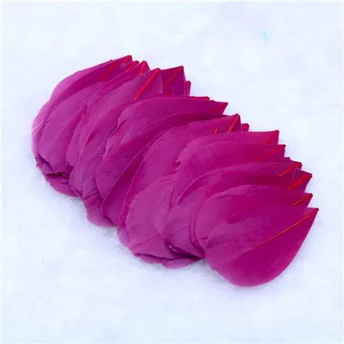 Wine red 50 шт в наборе, 5-8 см натуральный красочные гусиное перо для украшение ручной работы для изготовления Свадебная вечеринка Декор Аксессуары Свадебные украшения - Цвет: Wine red
