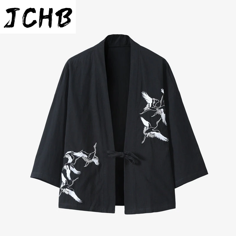 

2021 Men Kimono Samurai Costume Streetwear Kimono Cardigan Japanese Style Crane Embroidery Traditional Vintage Japanese Clothing