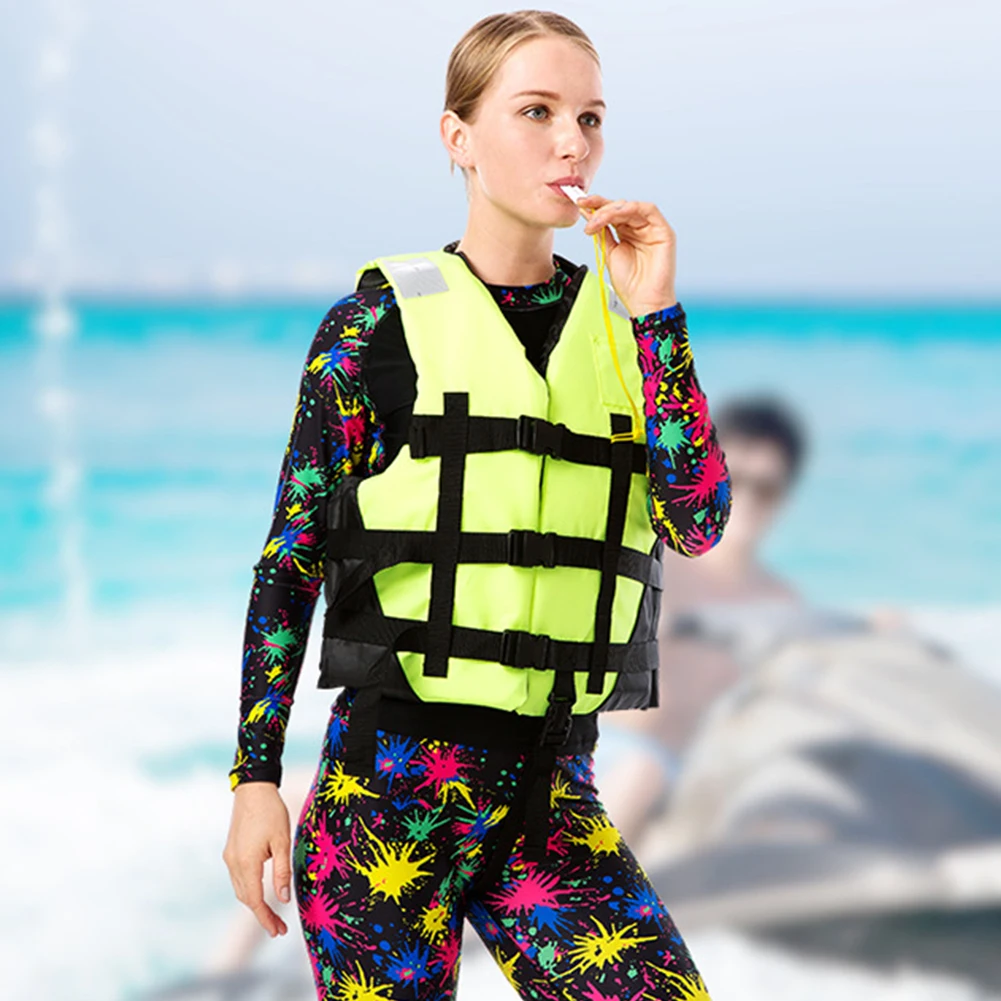 Спасательный жилет для взрослых со свистком универсальный из полиэстера