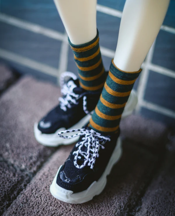 

G10-321 1/4 1/3 Uncle SSDF POPO68 SD BJD MSD doll props Accessories Color striped tube socks 1pair