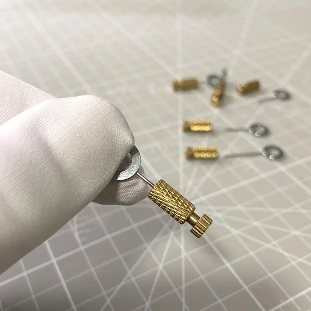 Инструмент для самостоятельной сборки кожи с фиксированным положением игла