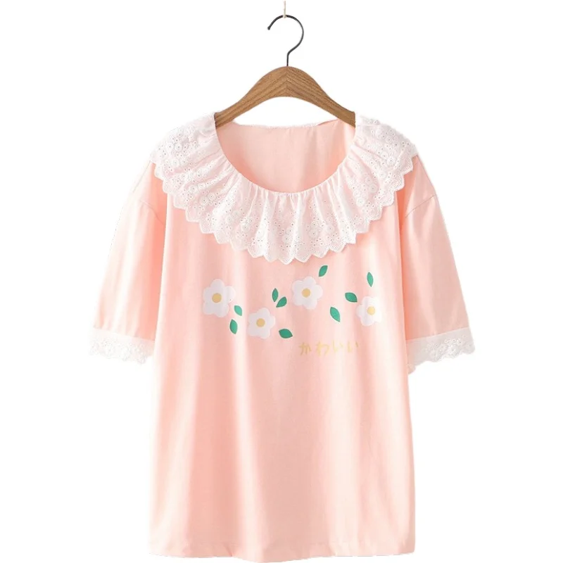 Женская хлопковая футболка с коротким рукавом круглым вырезом и цветочным