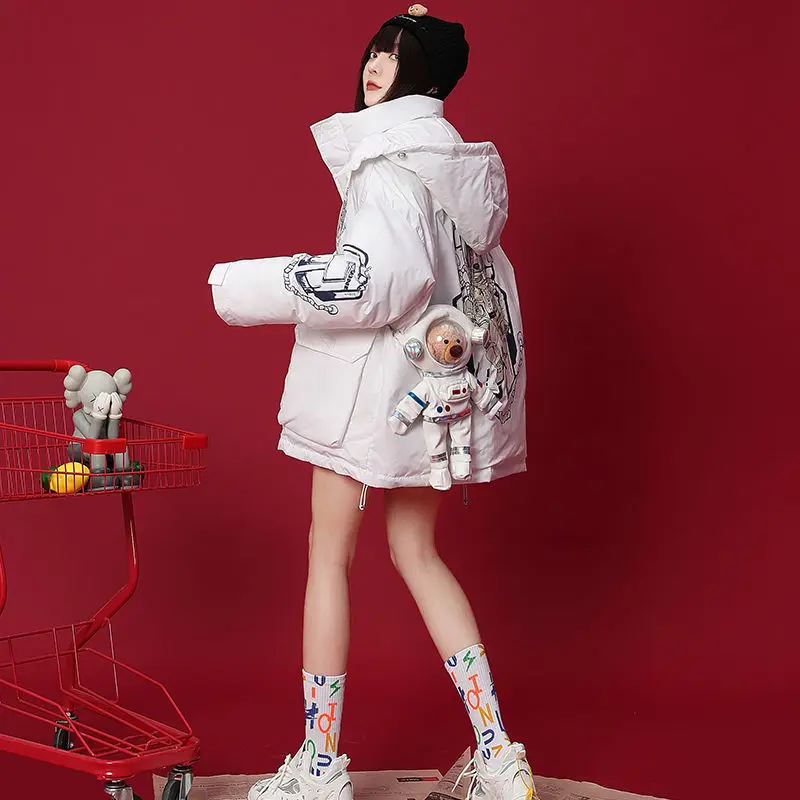 

Женская Студенческая одежда с хлопковой подкладкой, новинка 2021, зимняя хлопковая стеганая куртка с астронавтом и медведем, хлопковая стега...