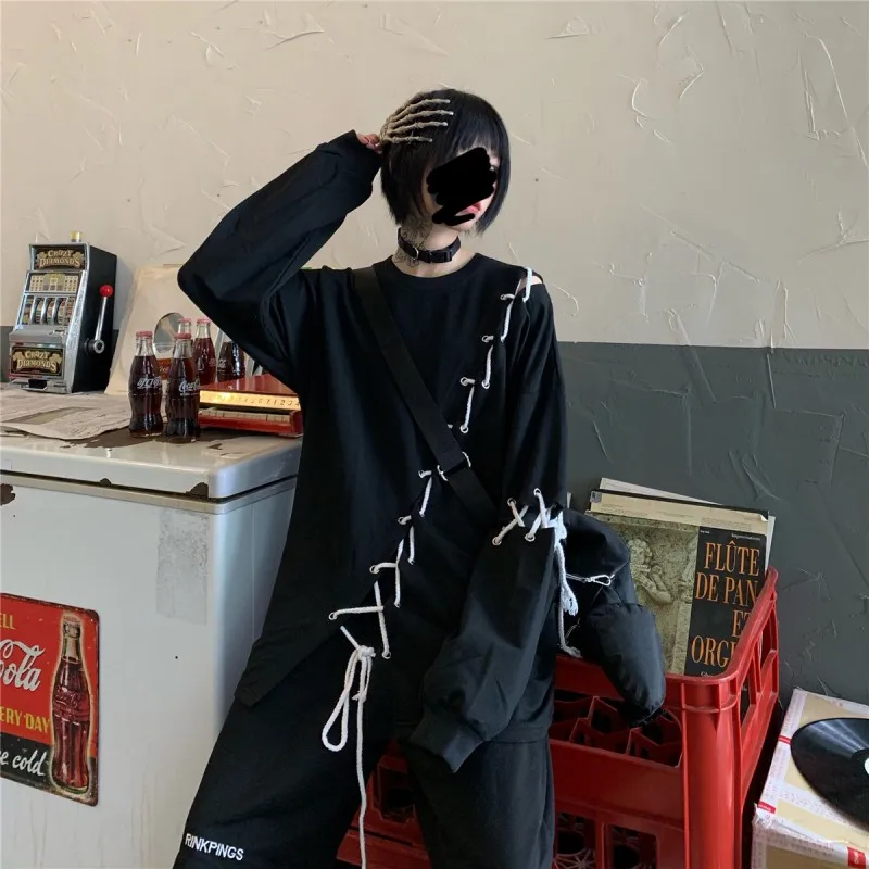 

Gothic Personality Bandage Long Sleeve Women T-Shirt O-Neck Patchwork Loose Streetwear Hip Hop Black Tops Casual Couple T-Shirts