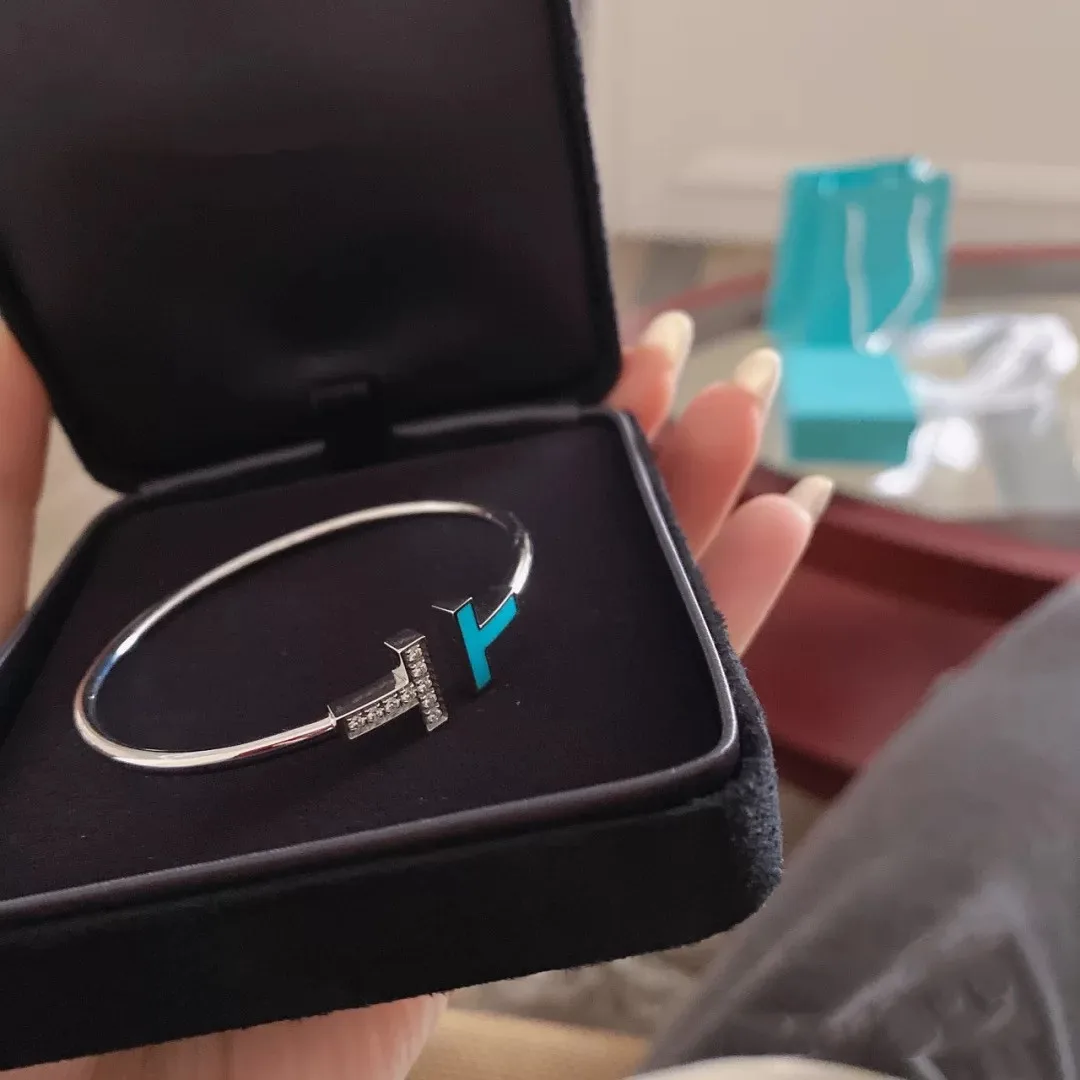 

Ms classic contracted style 925 sterling silver bracelet, original jewelry, lover exclusive souvenirs, a birthday present