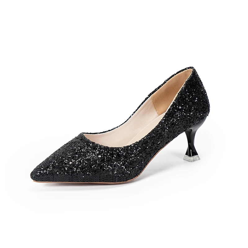 Женские свадебные туфли на шпильке серебристые с острым носком и кристаллами