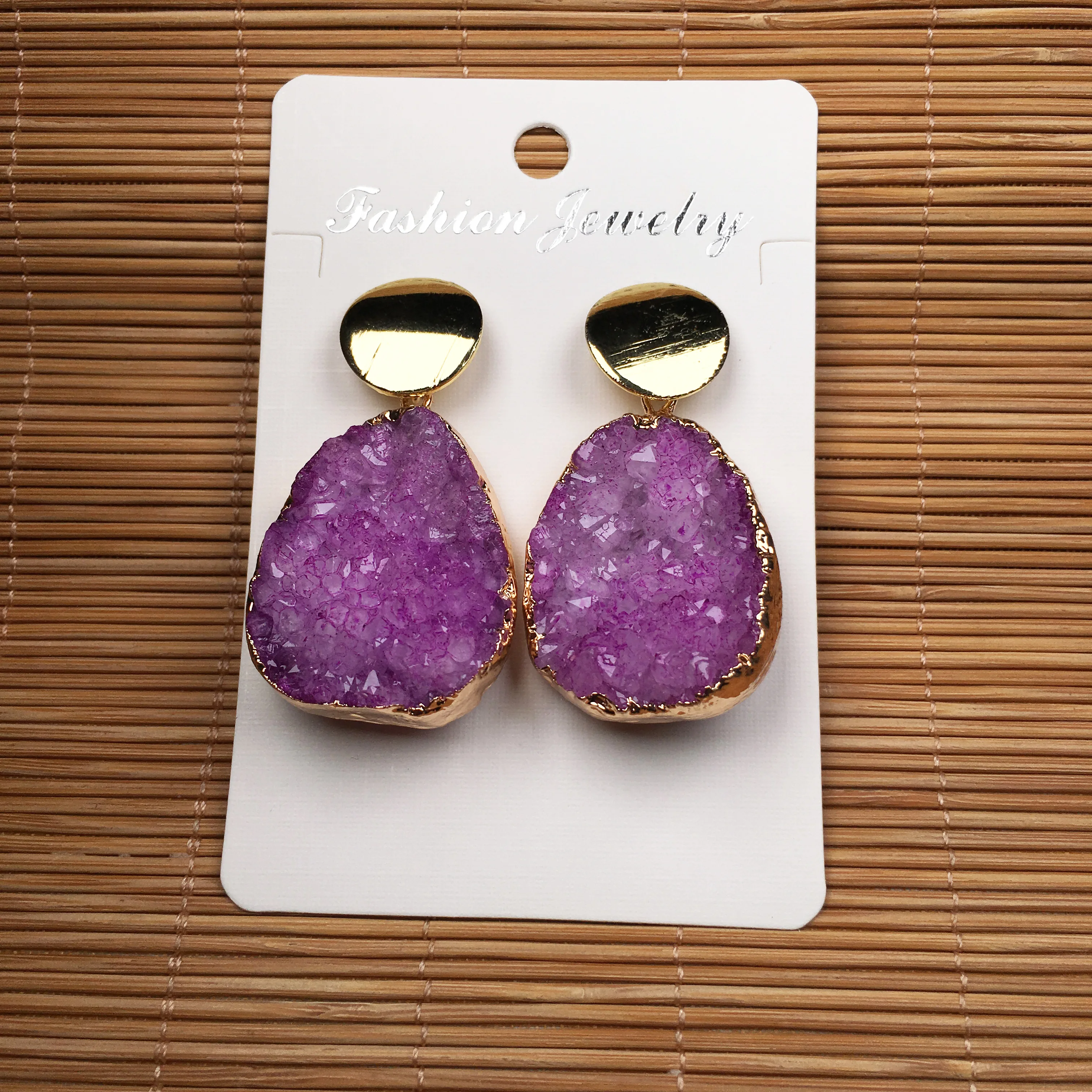 

Fashion Egg-Shaped Crystal Agate Earring Ear Studs Natural Semi-Precious Stones Amethyst Dangler for Women Charm Jewelry Gift