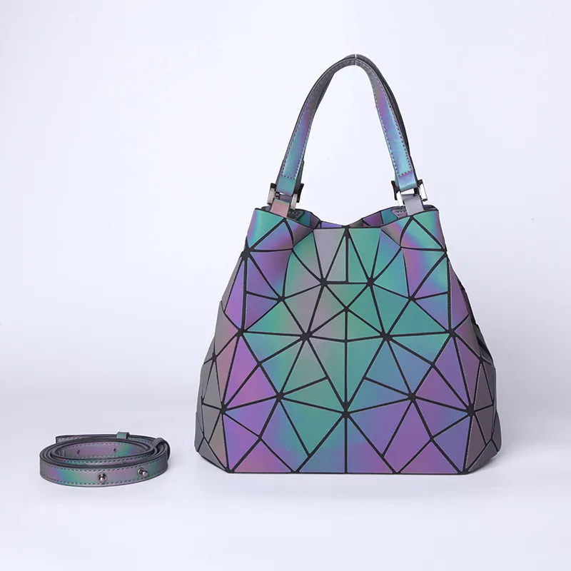 

2021 Ladies New One-Shoulder Iuminous Bucket Bag European And American Ladies Handbag Fashion Trend Diamond Diagonal Bag