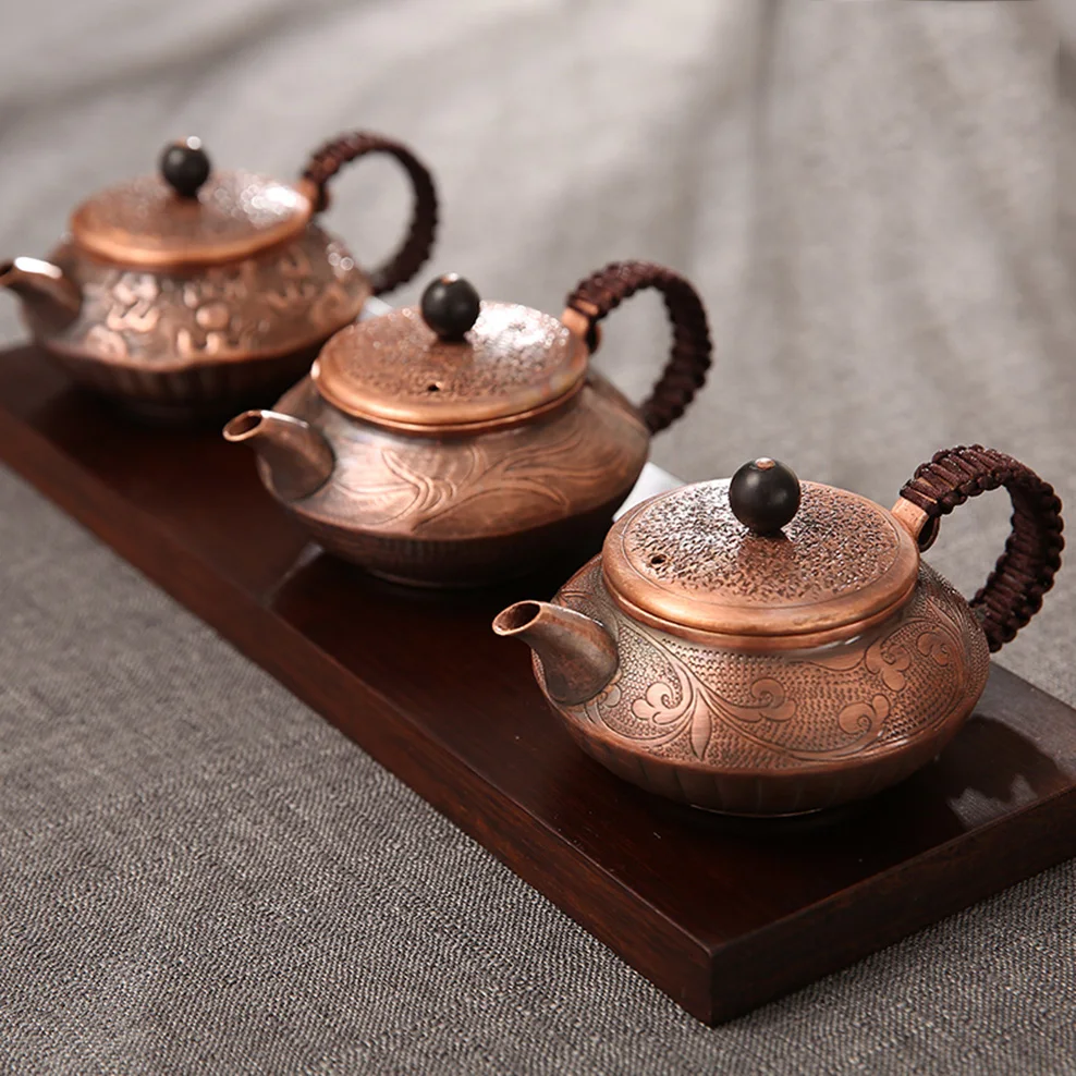 Маленький медный чайник в стиле ретро Традиционный красный ручной работы для