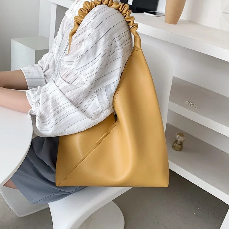 

High Capacity Soft Leather Big Shoulder Bags for Women 2021 Summer Trend Ladies Simple Fashion Female Handbags and Purses