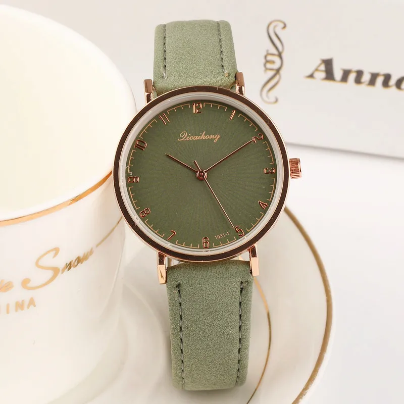 Винтажные женские кварцевые часы Модные Зеленые Элегантные повседневные с