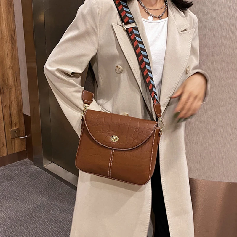 Vintage Stone Pattern Women Handbags Designer Wide Strap Shouder Bag Luxury Pu Leather Crossbody Bag Ladies Small Flap Purses