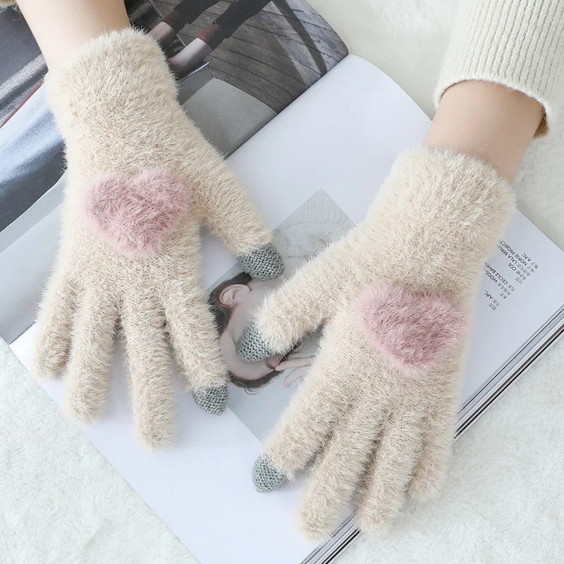 

Winter Touch Screen Gloves Plush Love Heart Knitted Gloves For Women Outdoor Soft Warm Mittens Sweet Female Guantes Solid Color