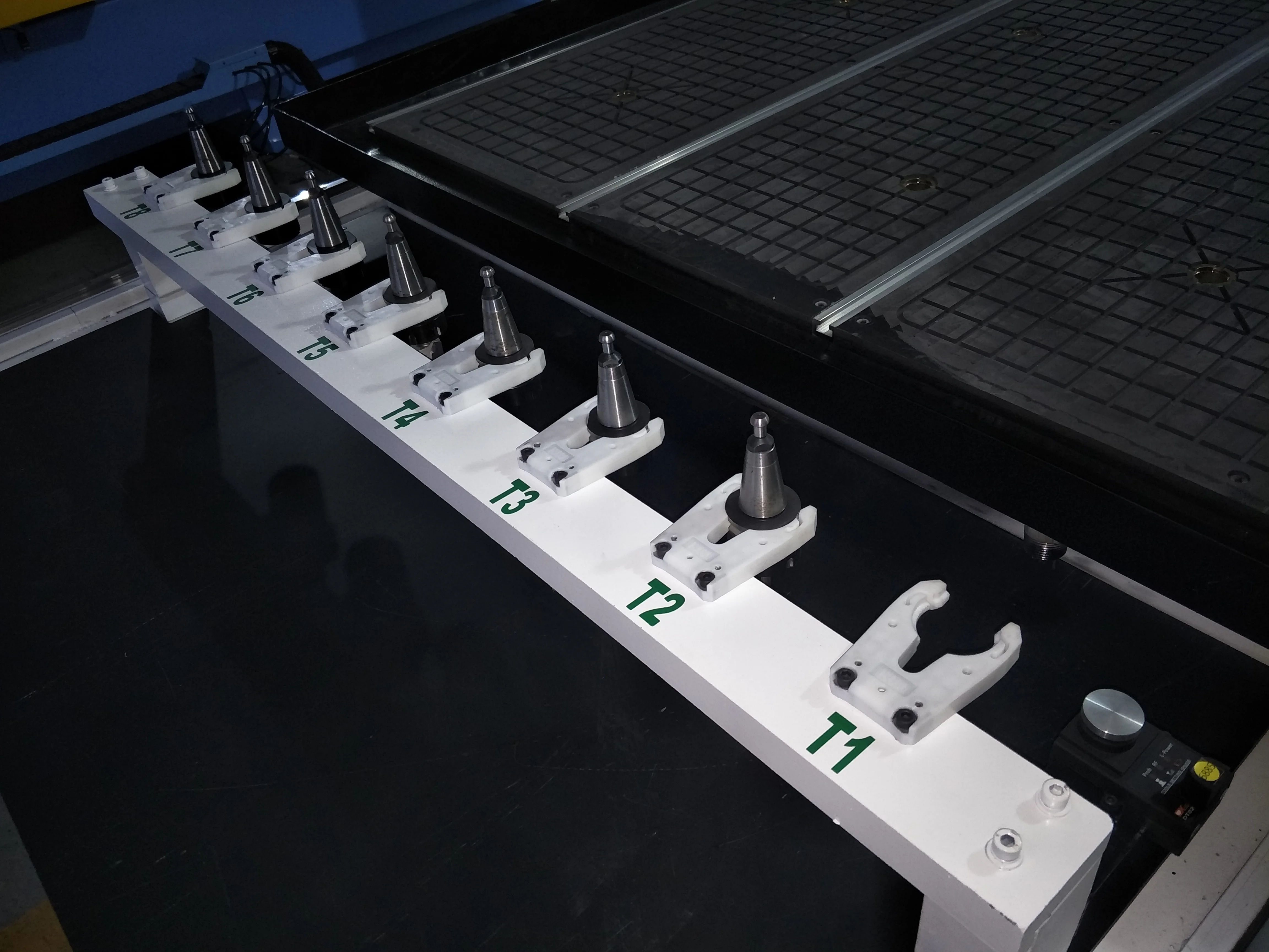 Robotec 3D ATC Cnc Router Servo System Machine With Syntec controller Auto tool changer wood cutting machine | Инструменты