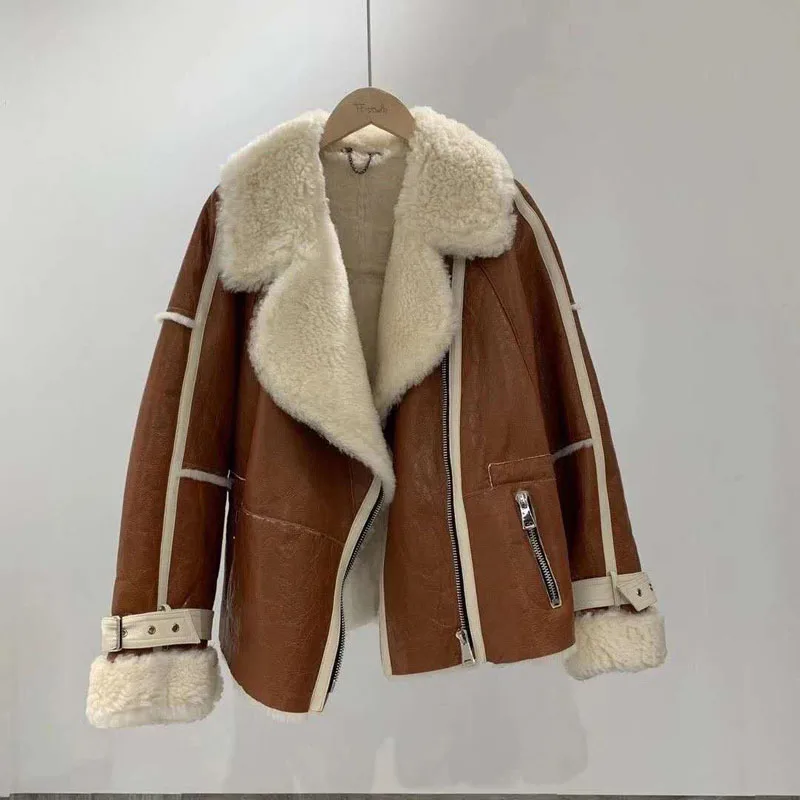 

Женское двубортное пальто из натуральной овечьей шерсти, короткое зимнее пальто с отложным воротником, толстое теплое байкерское пальто в ...