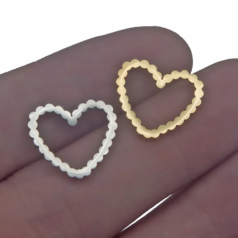 

Hollow Out Stainless Steel Heart Charms Steel Gold Color Love Connector Pendants DIY Handmade Jewelry Making Necklace Accessorie