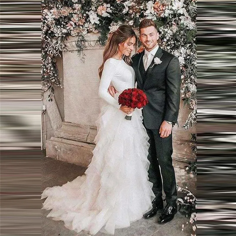 

Retro O-Neck Long Sleeves Wedding Dresses Tulle Skirt Tiered Puffy Ladies Bridal Gowns Spring Vestidos De Mariage European Style