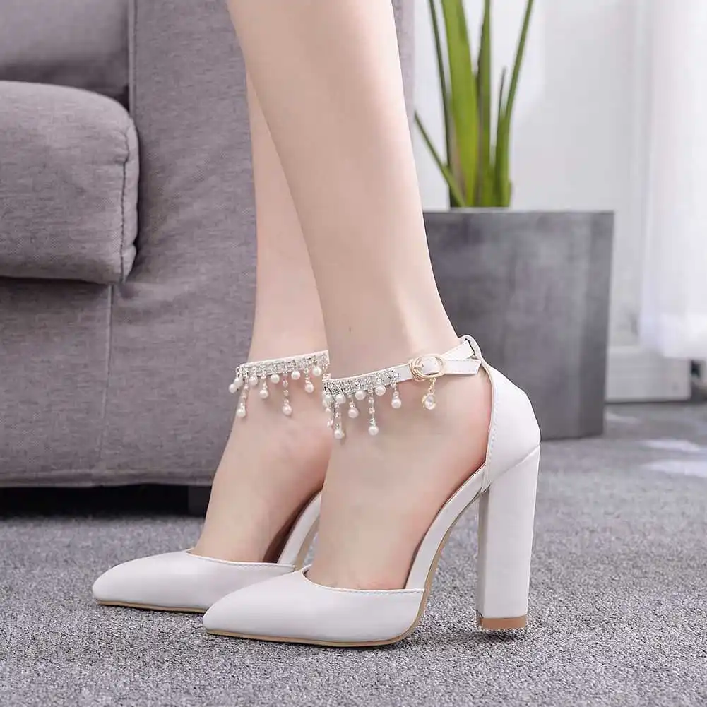 

Beaded tassel pointed women's single shoes new spring women's shoes shallow mouth sleeve foot fashion comfortable thick heel