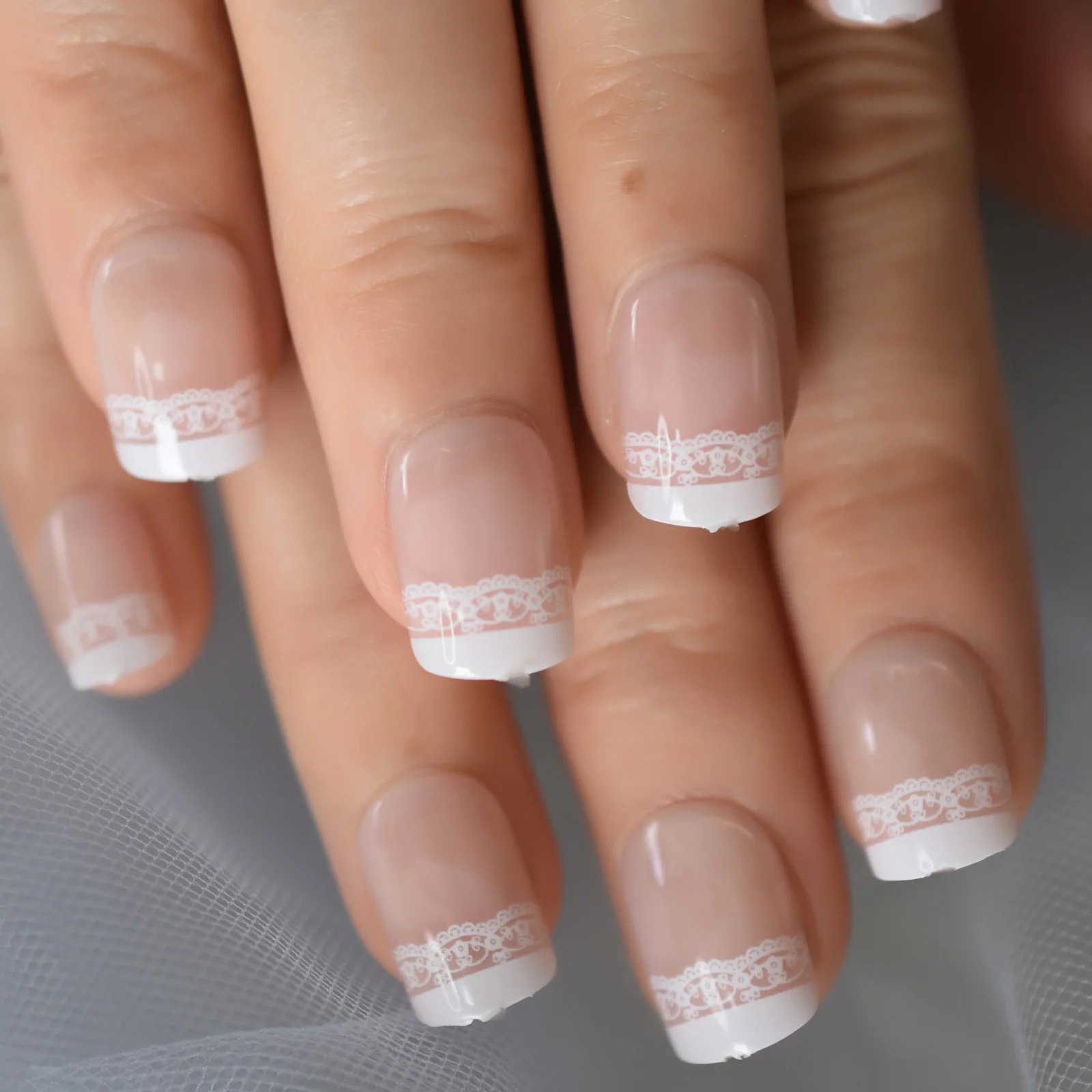 

Lace Design nails France Medium-Short Press On Nails Square Supplying Gels Fingernails Nails Art Wholesale EchiQ Nails 24Pcs/Set