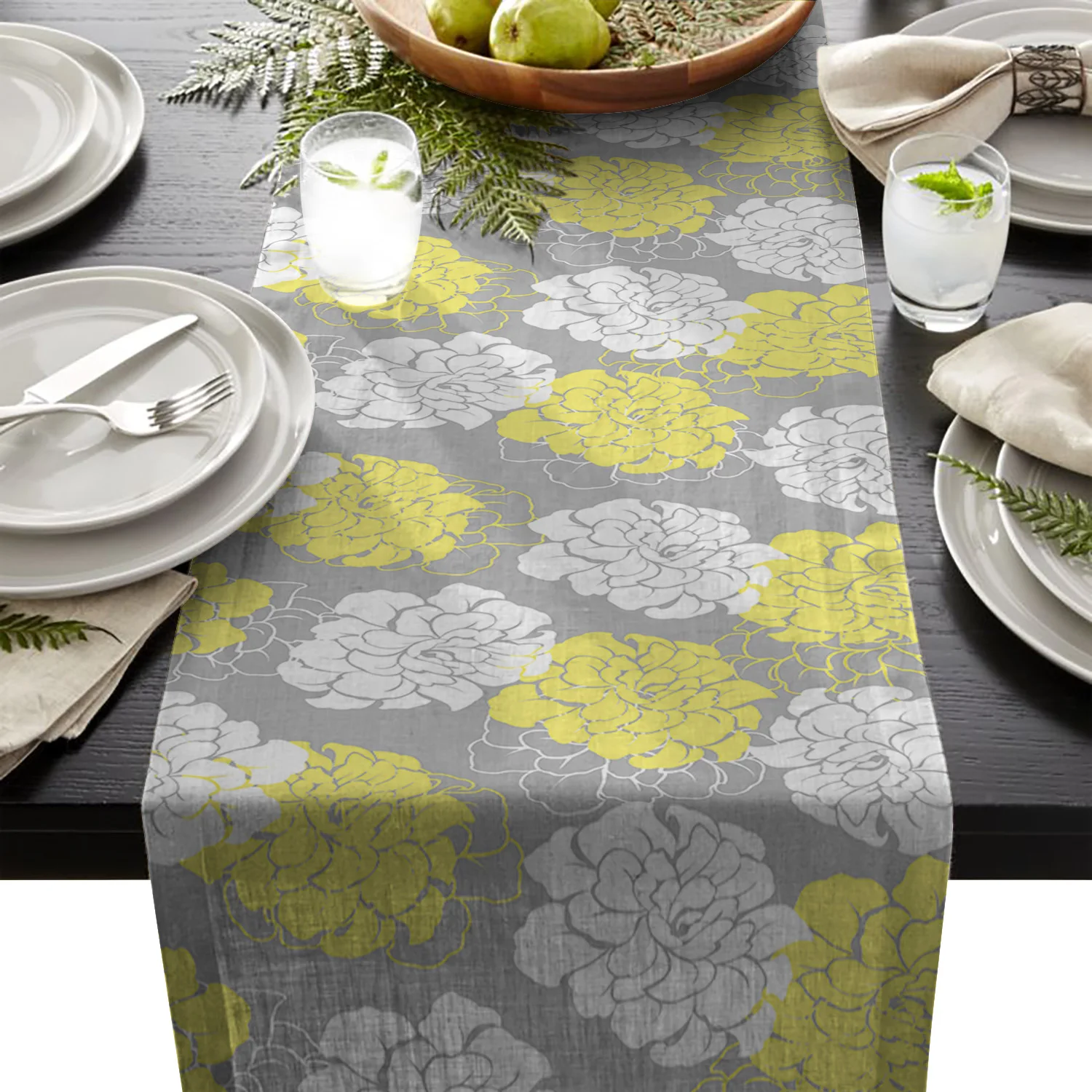 Современная настольная дорожка с пионами цветами и растениями желтая