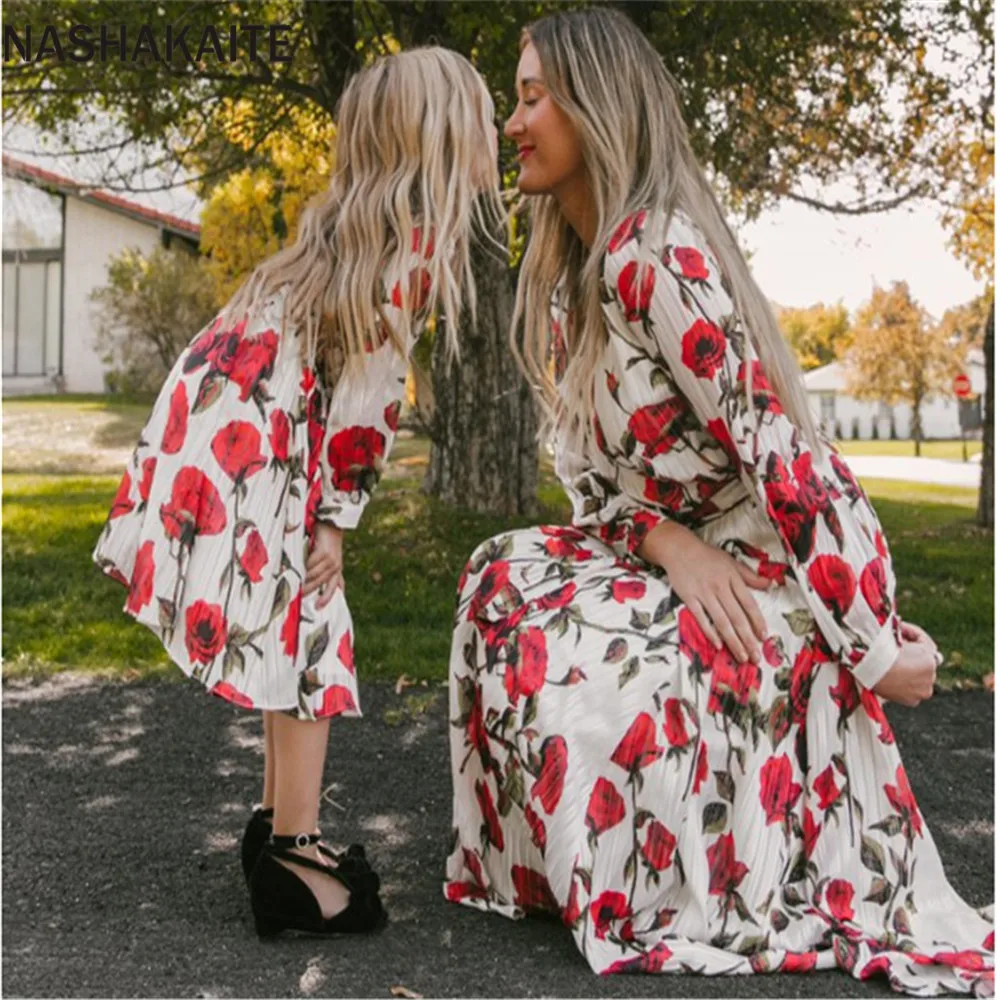 

NASHAKAITE Mom And Daughter Dress Vintage Floral Print Long Dress For Mommy And me Family Look Mother And Daughter Clothes