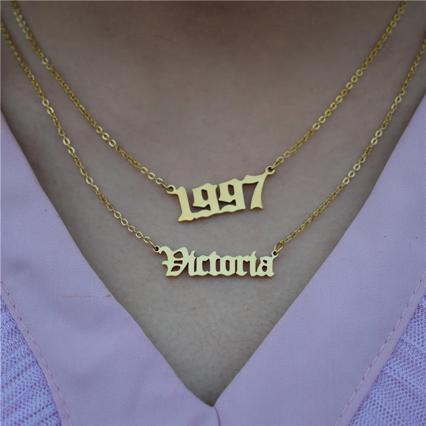 Crukiss Old English Custom Necklace Stainless Steel Name Victoria Gift Nameplate Pendant Necklace2019 | Украшения и аксессуары