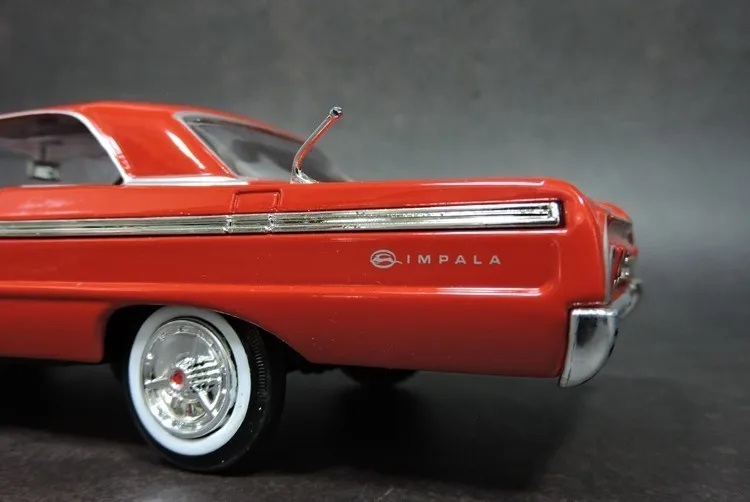 Новинка 1/24, специальный литой металл IMPALA SS, винтажный автомобильный настольный дисплей, коллекция моделей игрушек для детей