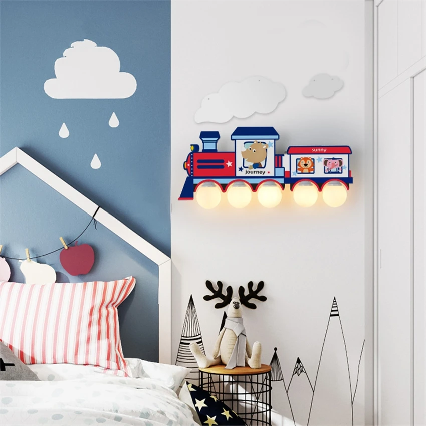 Настенные светильники с мультяшным поездом для детской комнаты Светильники