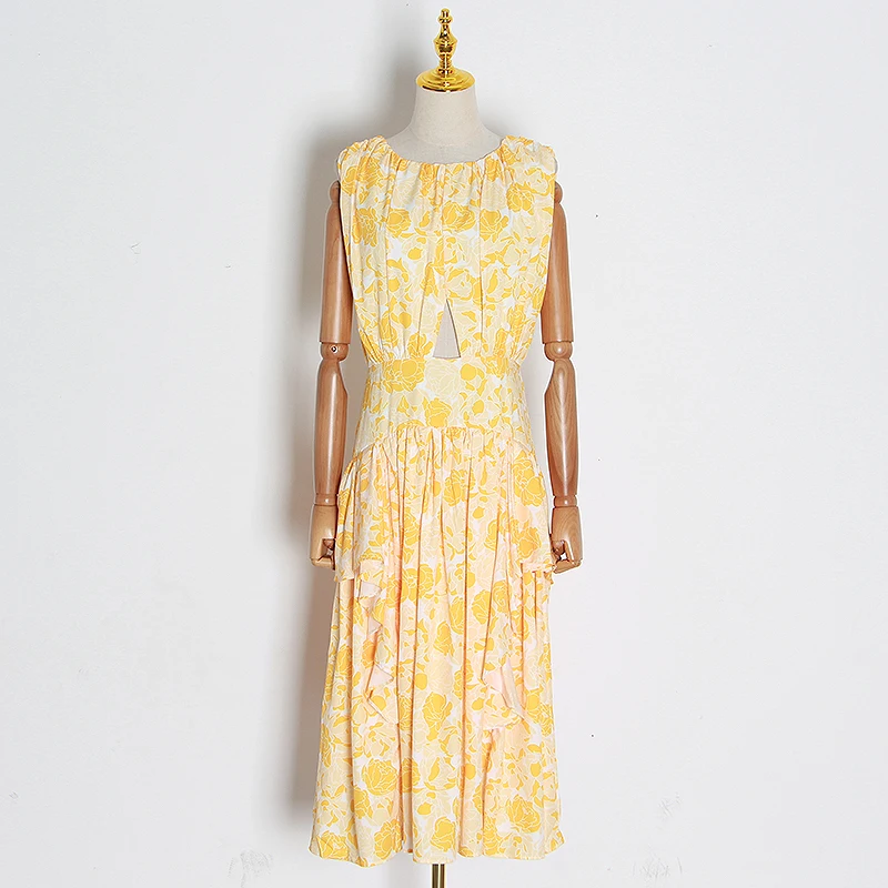 Женское асимметричное платье TWOTWINSTYLE белое элегантное с принтом круглым вырезом