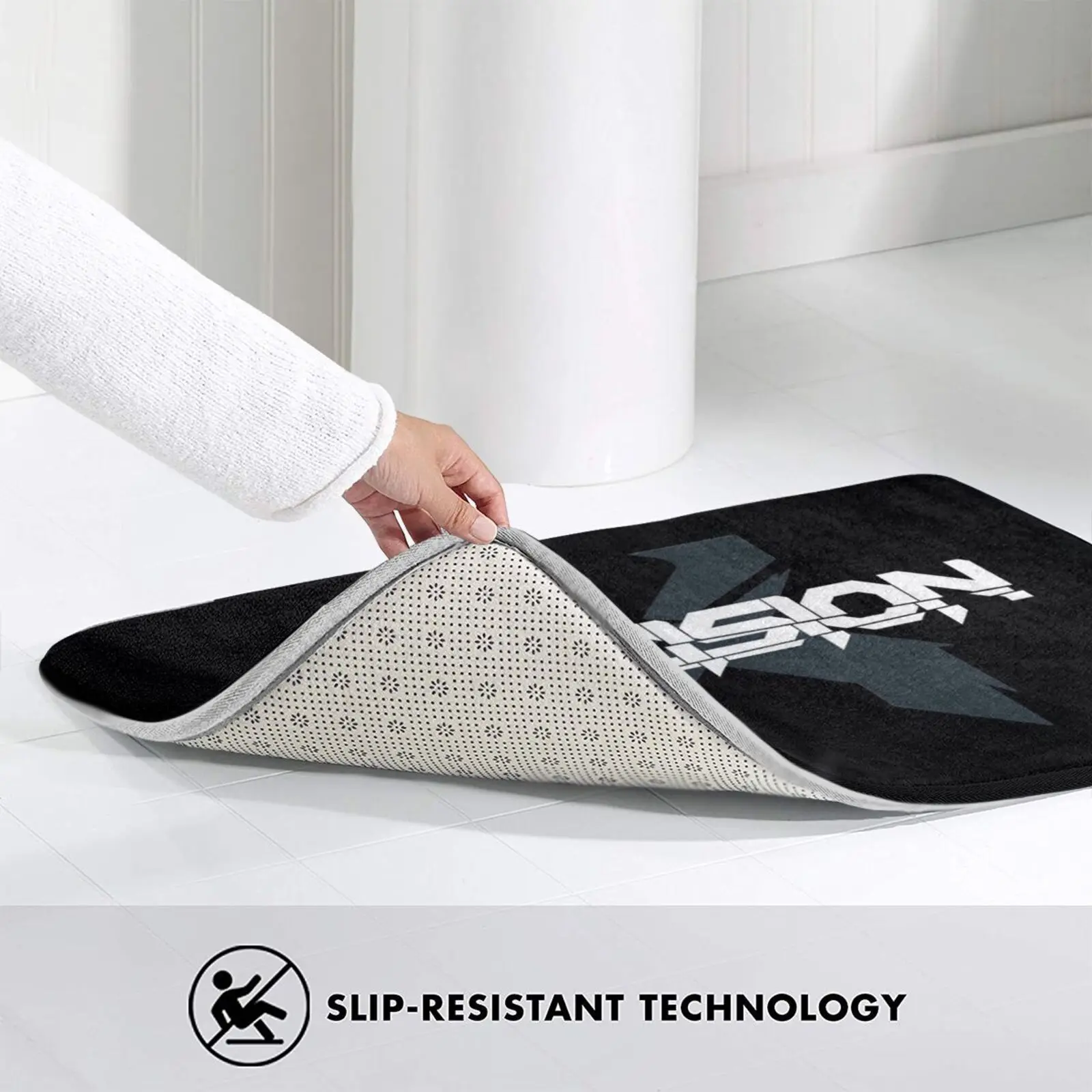 Разрез серого цвета на черном коврике с логотипом Противоскользящий коврик для