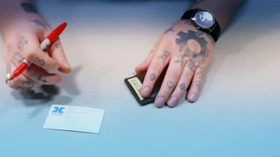 

2020 Wallet by Nicholas Lawrence- Magic Tricks